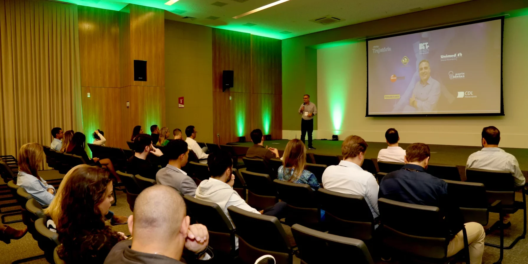 317afd 880e30a8f41f45afaf6f88638b2ac132mv2 317afd 880e30a8f41f45afaf6f88638b2ac132mv2